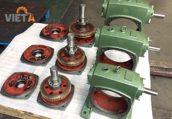 Read more about the article Quy trình bảo dưỡng hộp giảm tốc
