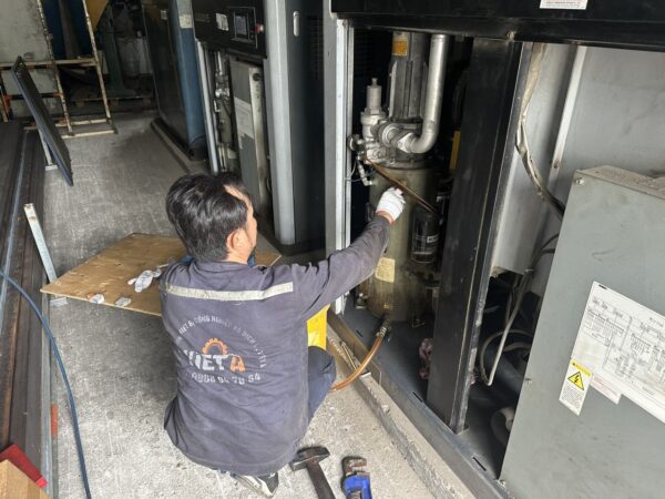Bảo dưỡng máy nén khí Kobelco