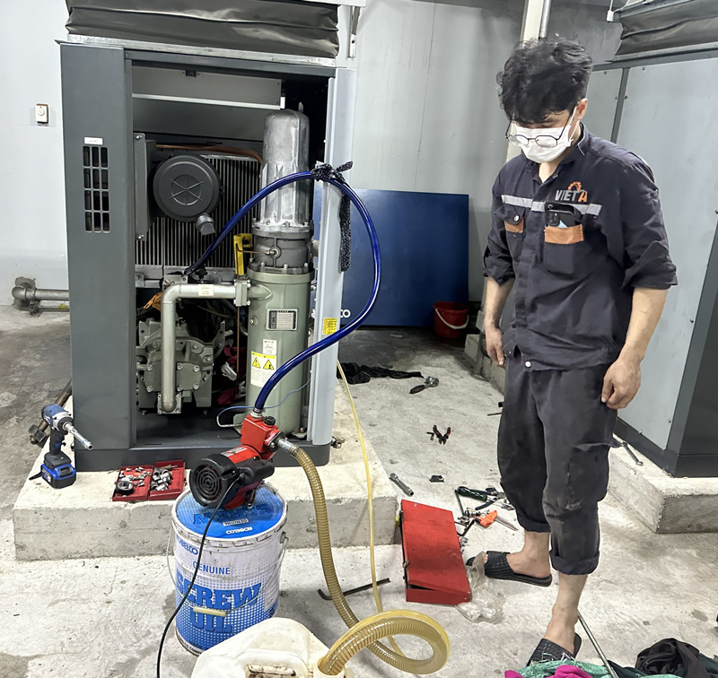 Xử-lý-nhiệt-độ-cao-máy-nén-khí-tại-một-công-ty-ở-Hà-Nam