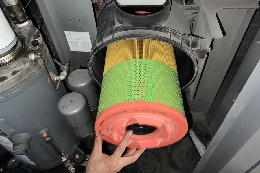 Lọc gió máy nén khí Hitachi