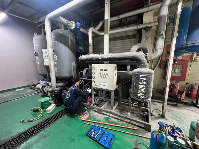 Sửa-máy-sấy-khi-tác-nhân-lạnh-công-suất-11kw-bị-hỏng-blog-cho-khách-hàng