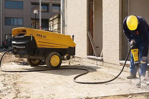 Ứng Dụng Của Máy Nén Khí Trong Ngành Phá Dỡ